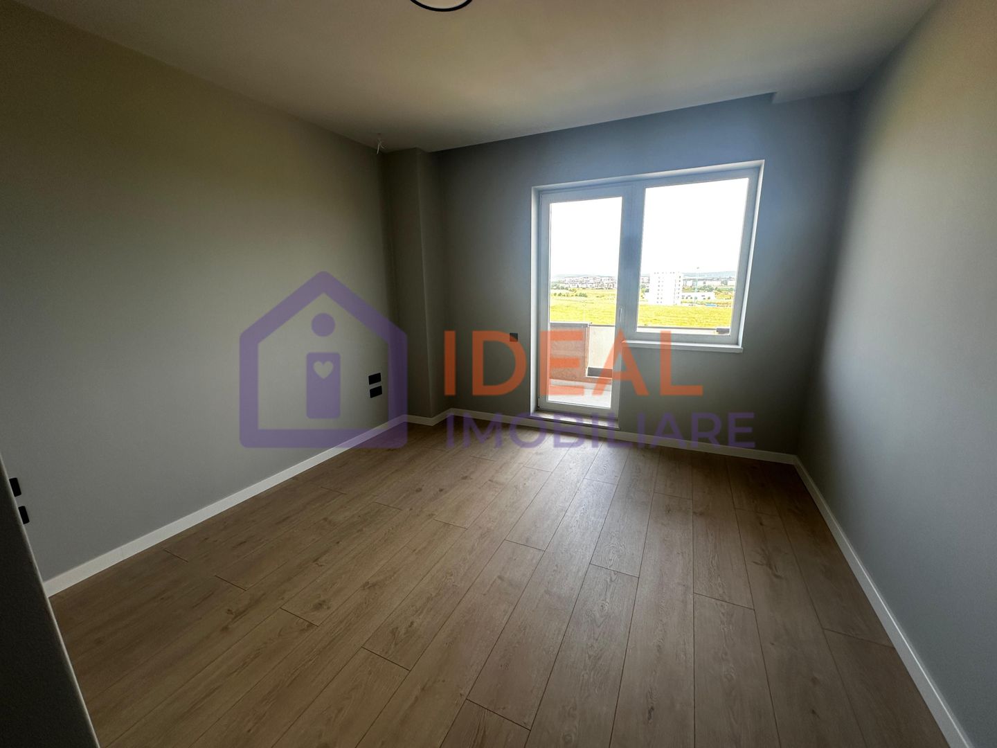 Penthouse cu 3 camere LA CHEIE, cu terasa de 191mpu, zona Calea Surii Mici - Poză 22