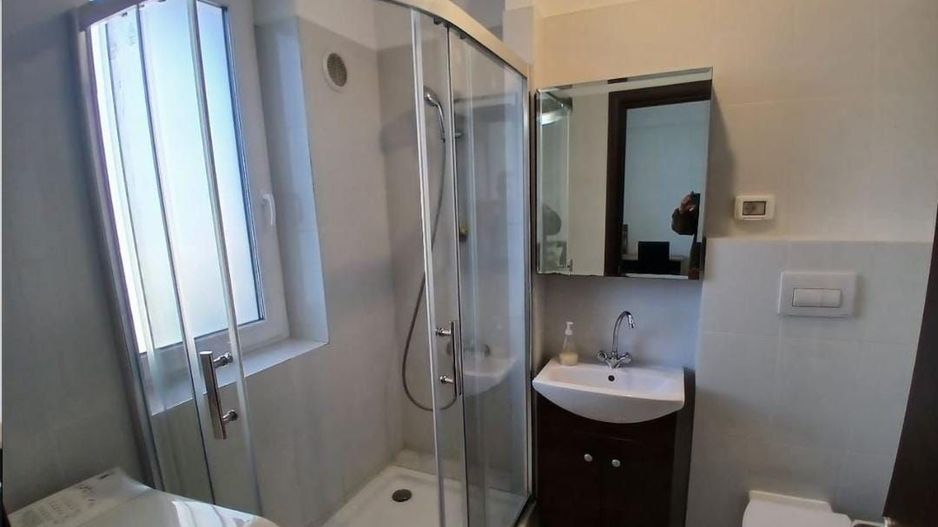 Apartament spatios 2 camere, 2 bai si balcon 13mp in zona Poltehnica - Poză 6