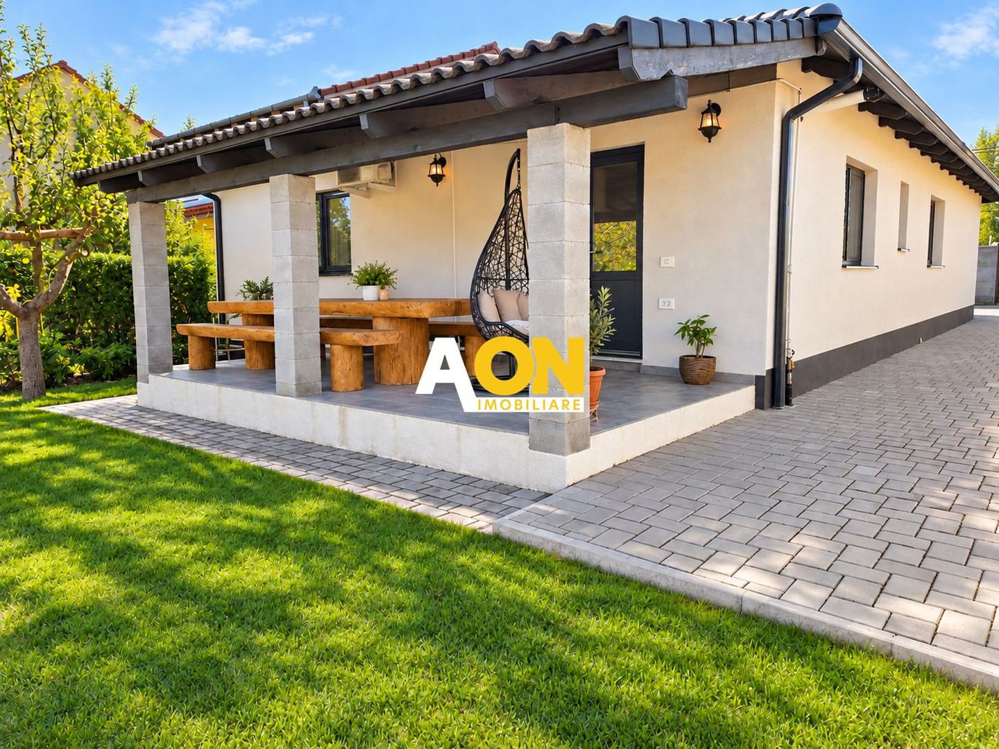 Casa noua, 4 camere, 2 bai, garaj, 416 mp teren, Cetate - Poză 1