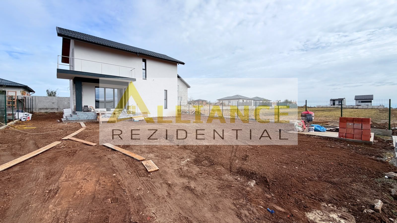 Casa Individuala - 4 camere - 2 bai - 450 mp teren - Poză 1