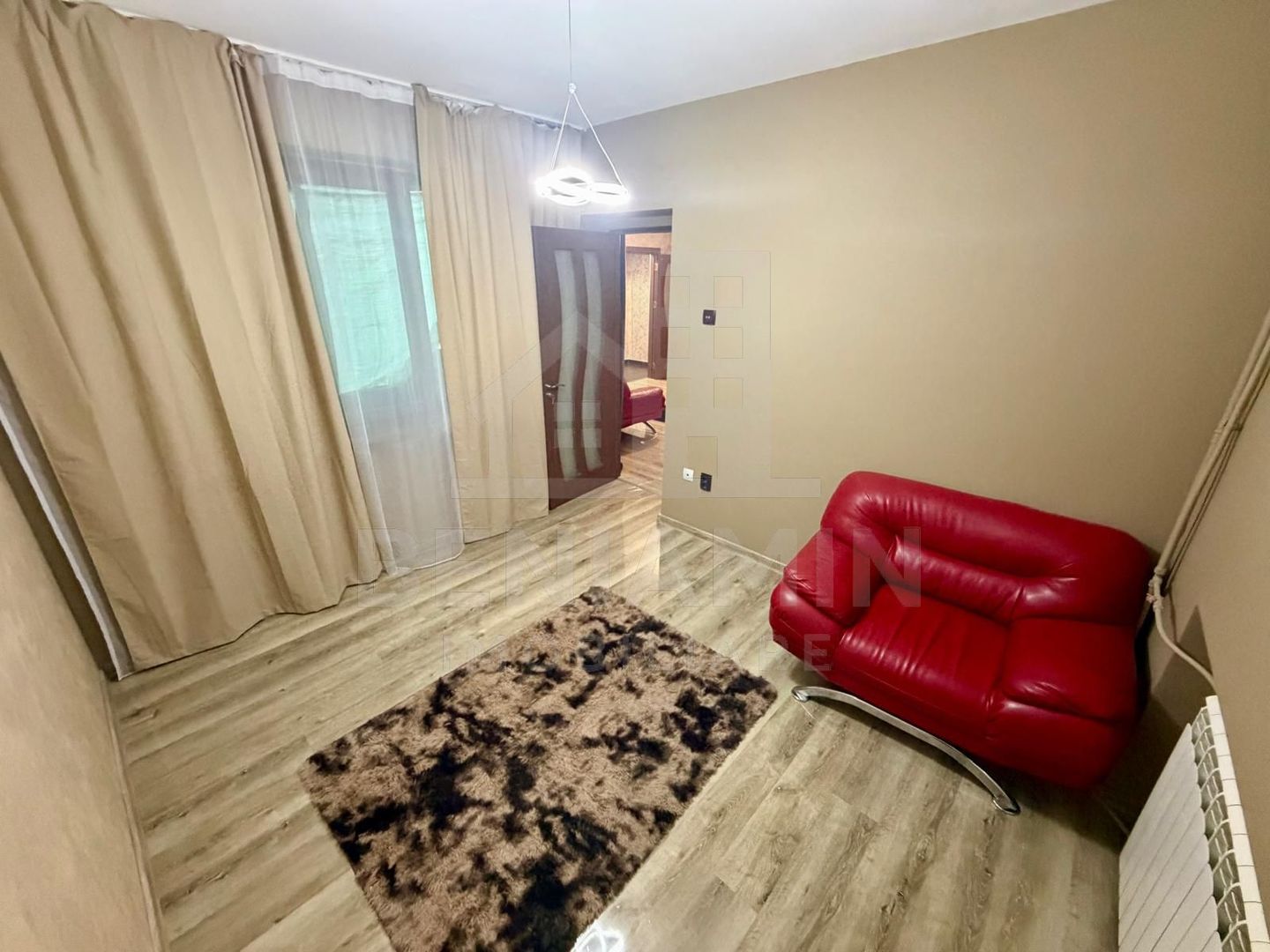 3 camere semidecomandat - Billa - etaj 1 - renovat -teava gaze - Poză 8
