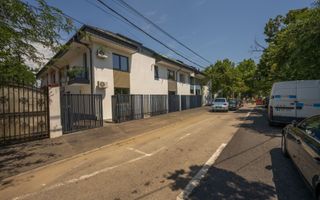 Vilă noua - spațioasă - terasa superbă - loc de parcare - cea mai frumoasa strada - Poză 6