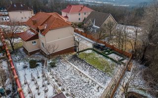 Vânzare, casă, 3 nivele, 200 mp + 10 ari, str. Gura Văii, Rîșcani - Poză 45