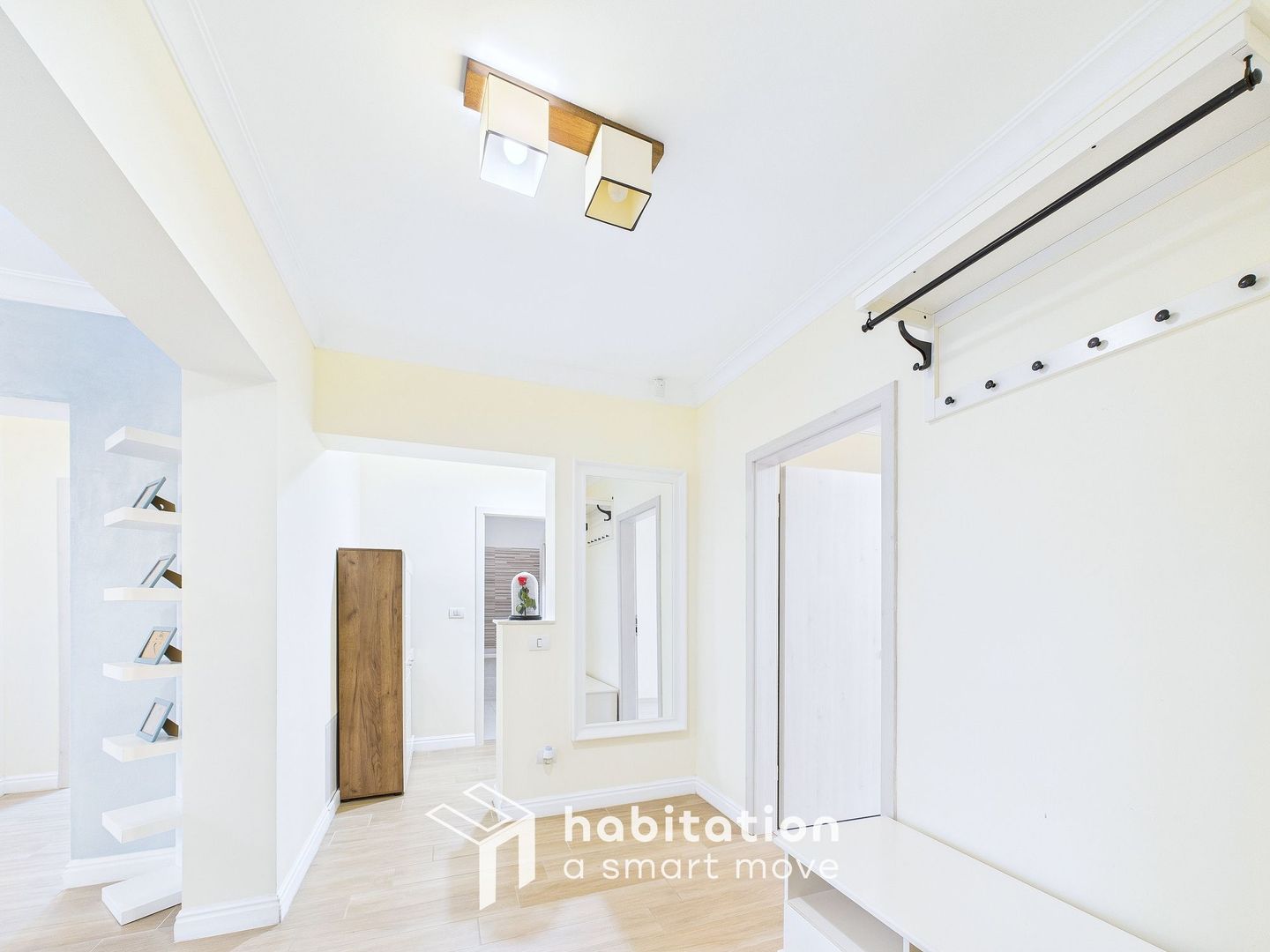 Apartament spațios cu curte și garaj – confortul unei case moderne - Poză 24