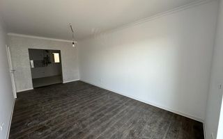 Decomandat. Etaj intermediar. Balcon mare. Loc de parcare. - Poză 5