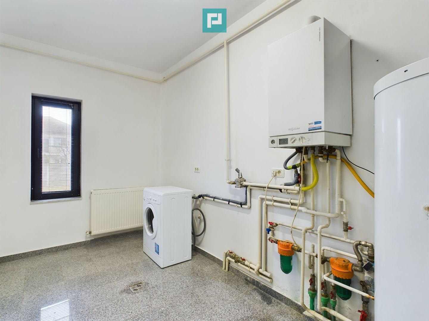 Vilă de lux cu două locuințe, în Dumbrăvița – Locație Excelentă! - Poză 38