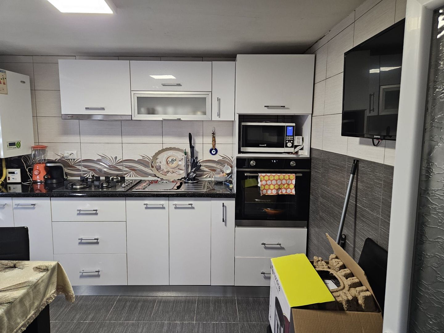 Vanzare casa Tudor Vladimirescu, stradal, langa Mall - Poză 4