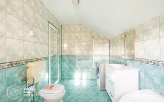 Vilă zona Podgoria, 140mp, 5 camere, 2 bai, garaj - Poză 17