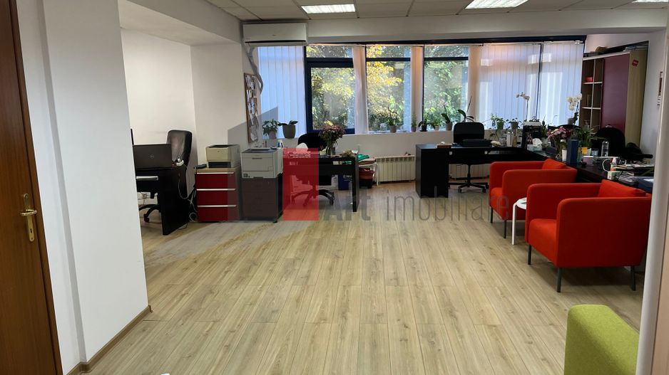 Spatiul "HOVY" in imobil exclusiv de birouri, 220 mp, 2 locuri parcare - Poză 4