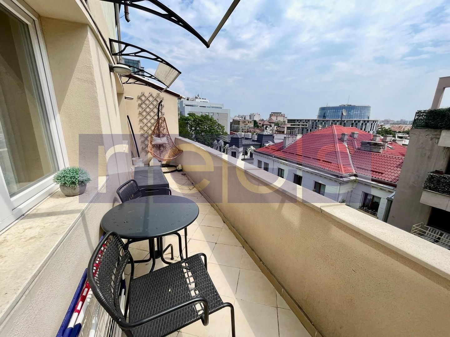 VANZARE APARTAMENT BOEM 2 CAMERE 50MP ULTRACENTRALA TERASA PANORAMICA - Poză 2
