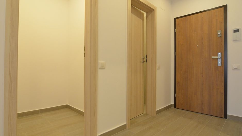 Inchiriere 2 camere cu parcare subterana URBAN PLAZA - Poză 18