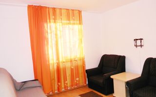 Apartament cu 3 camere mobilate,cartier Tractoru - Poză 4