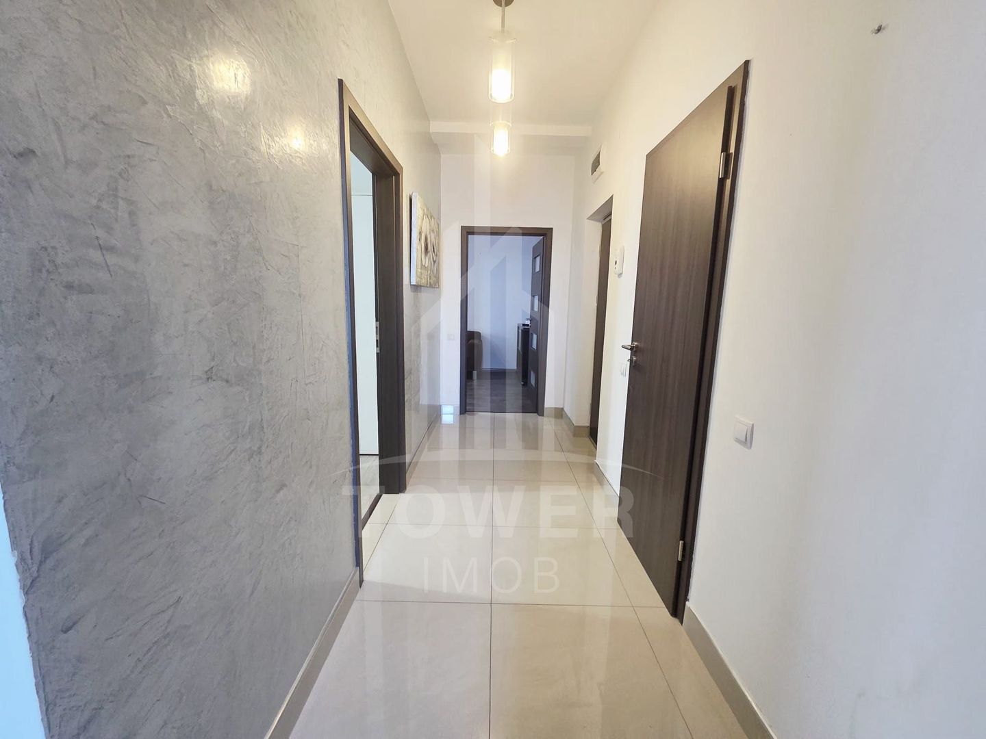 De închiriat – Apartament modern cu 3 camere, loc de parcare - Turnișor - Poză 4