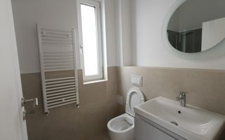 Apartament luminos, ideal locuință sau birou ,parter, 2 locuri parcare - Poză 6