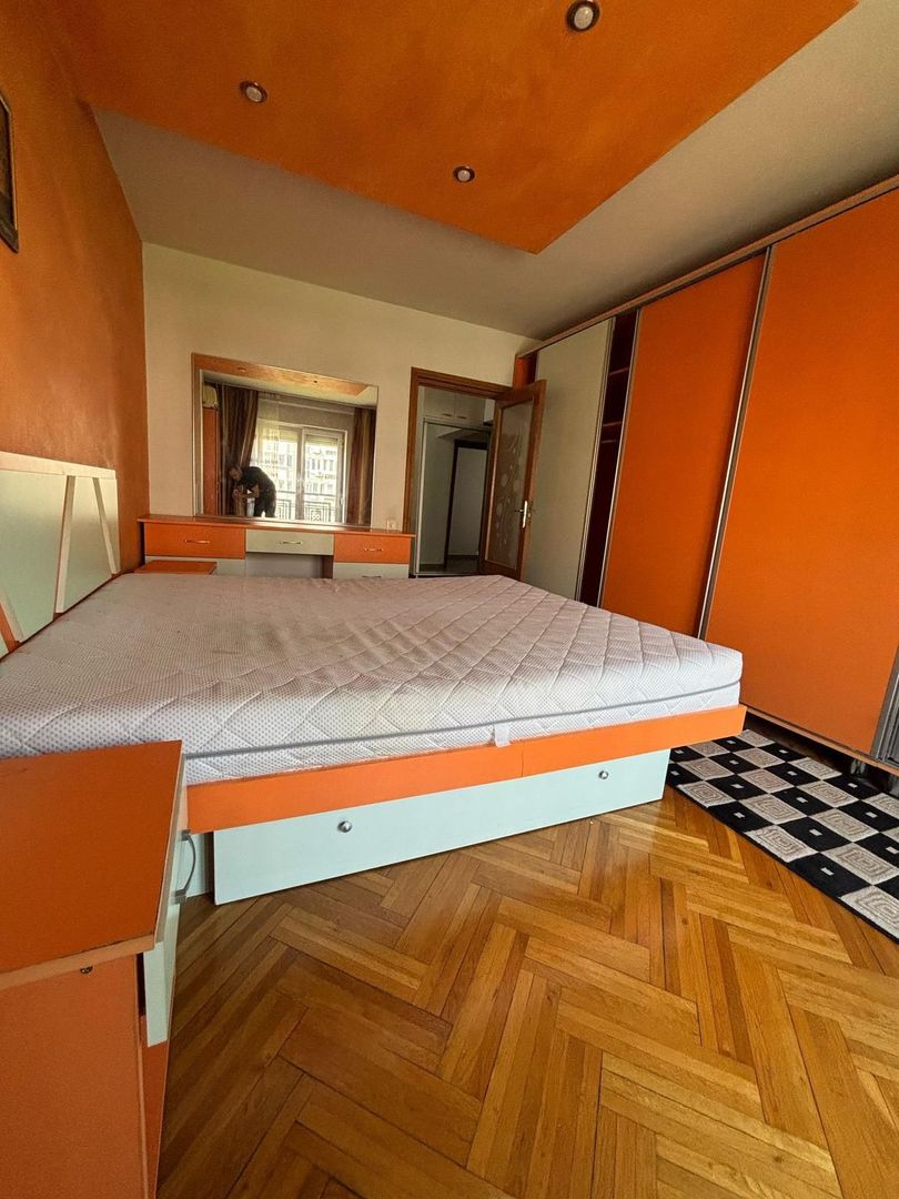 Vanzare Apartament 2 Camere Stradal Bulevardul Decebal - Poză 4