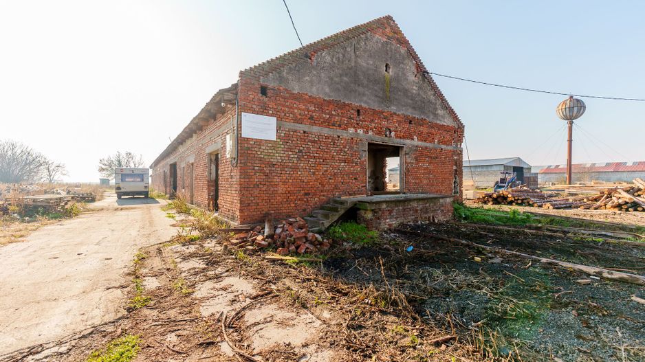 Depozit/hală cu teren de 1700mp - Poză 4