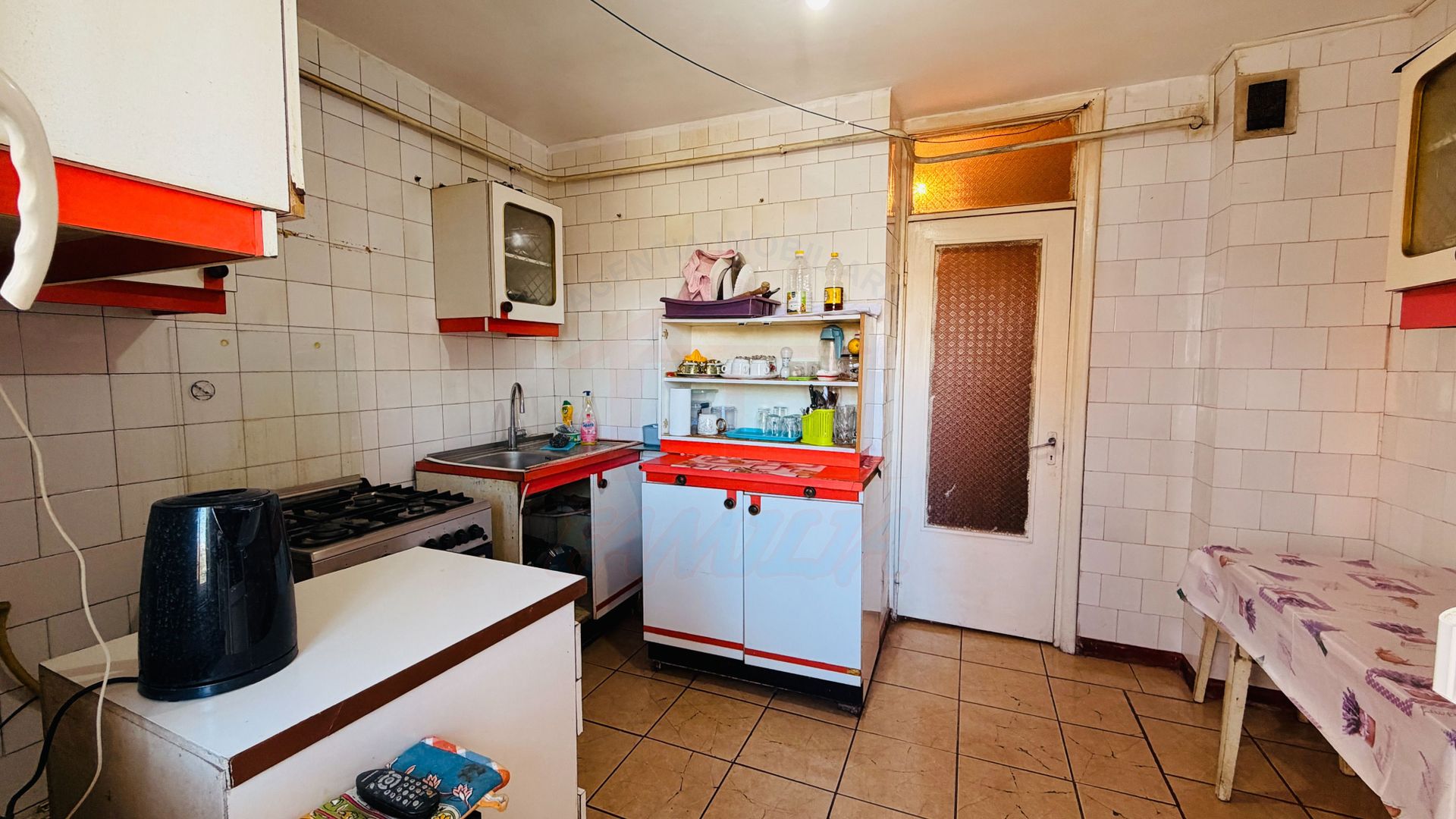 Apartament 3 camere dec. ,Galati, la PS-uri, Casa Roșie etaj 2, 68 mp. - Poză 3