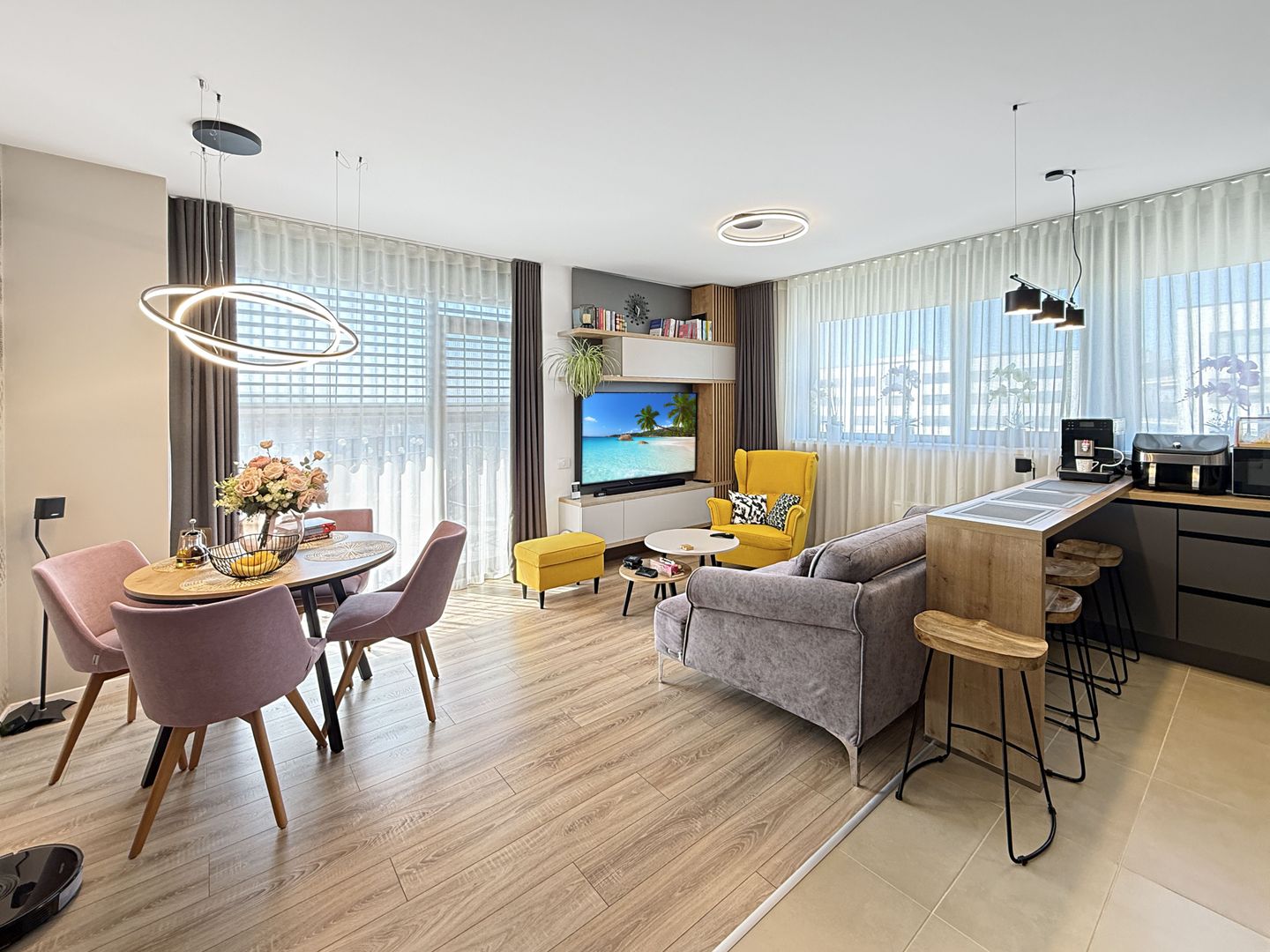 Apartament cu vedere spectaculoasă, XCity Towers, comision 0% - Poză 2