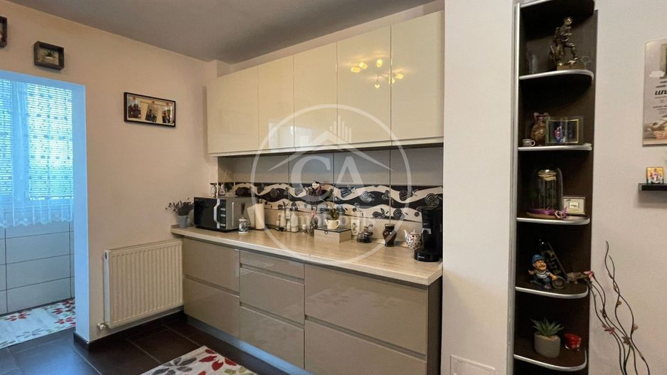 Apartament cu 3 camere de inchiriat in zona Nufarul, Oradea. - Poză 10