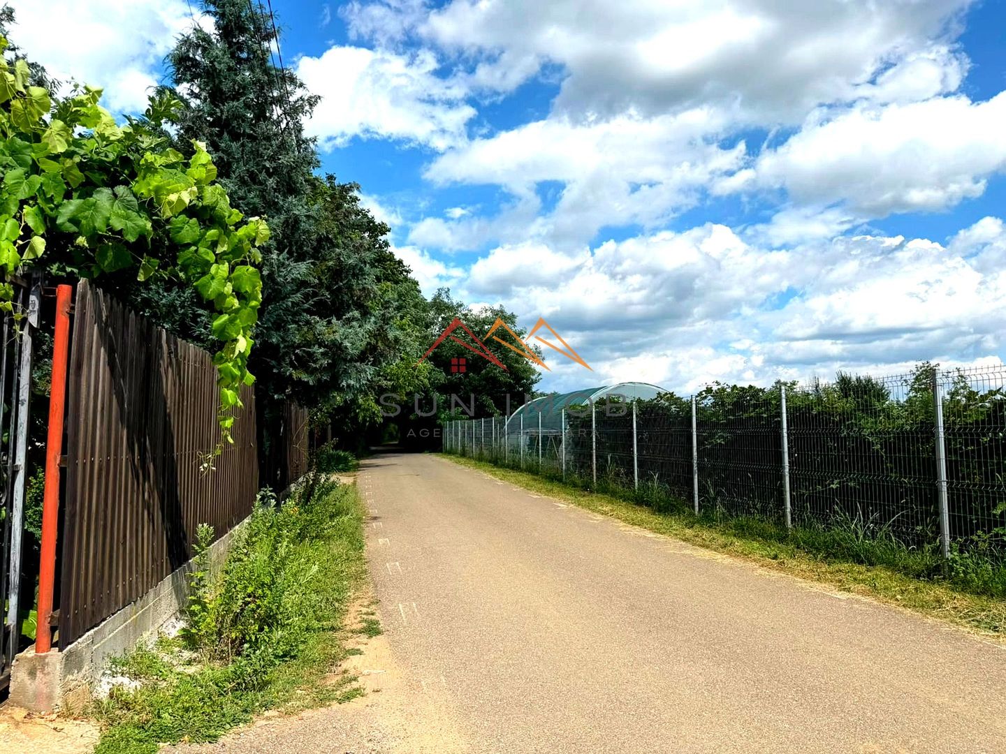 CASĂ NOUĂ | 4 CAMERE | SISTEM FOTOVOLTAIC | URLETA, ZONĂ VERDE - Poză 16