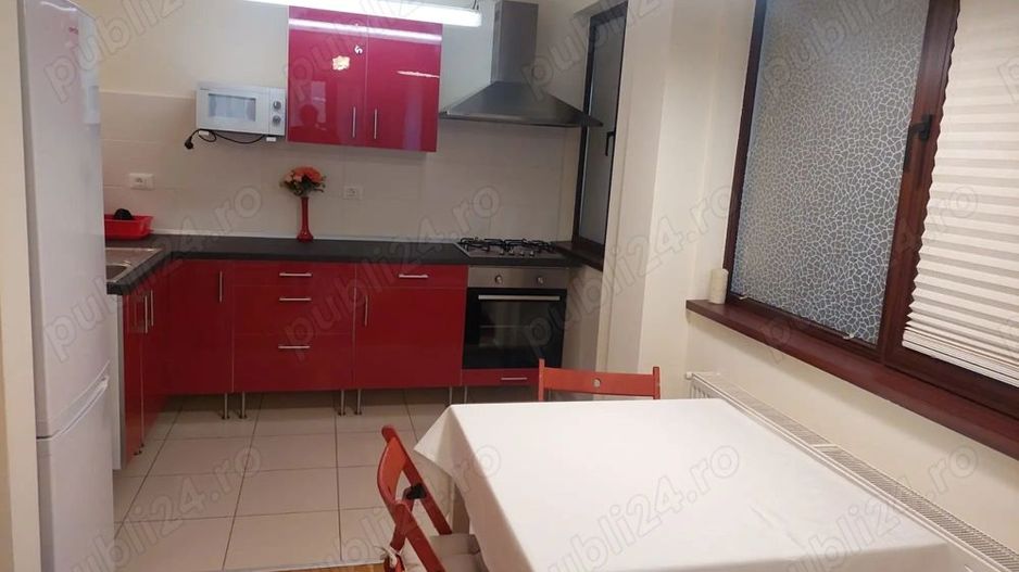 De inchiriat apartament 3 camere P-ta Gorjului - Poză 2