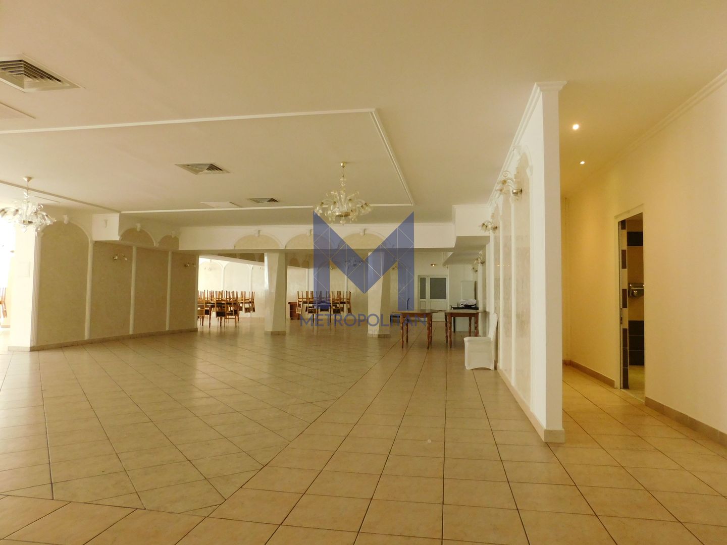 Spațiu comercial ideal showroom, în Complex Comercial Mercur - Poză 9