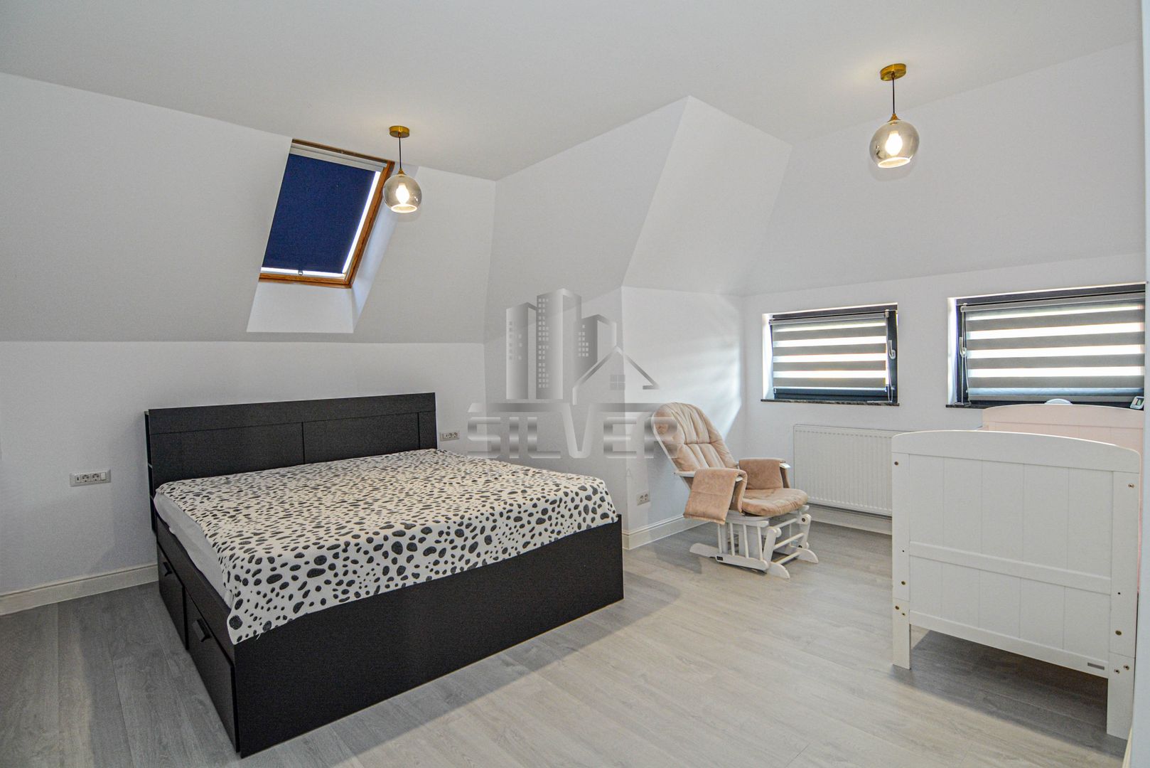 Casa de tip duplex finisata mobilata in Floresti zona Florilor - Poză 20