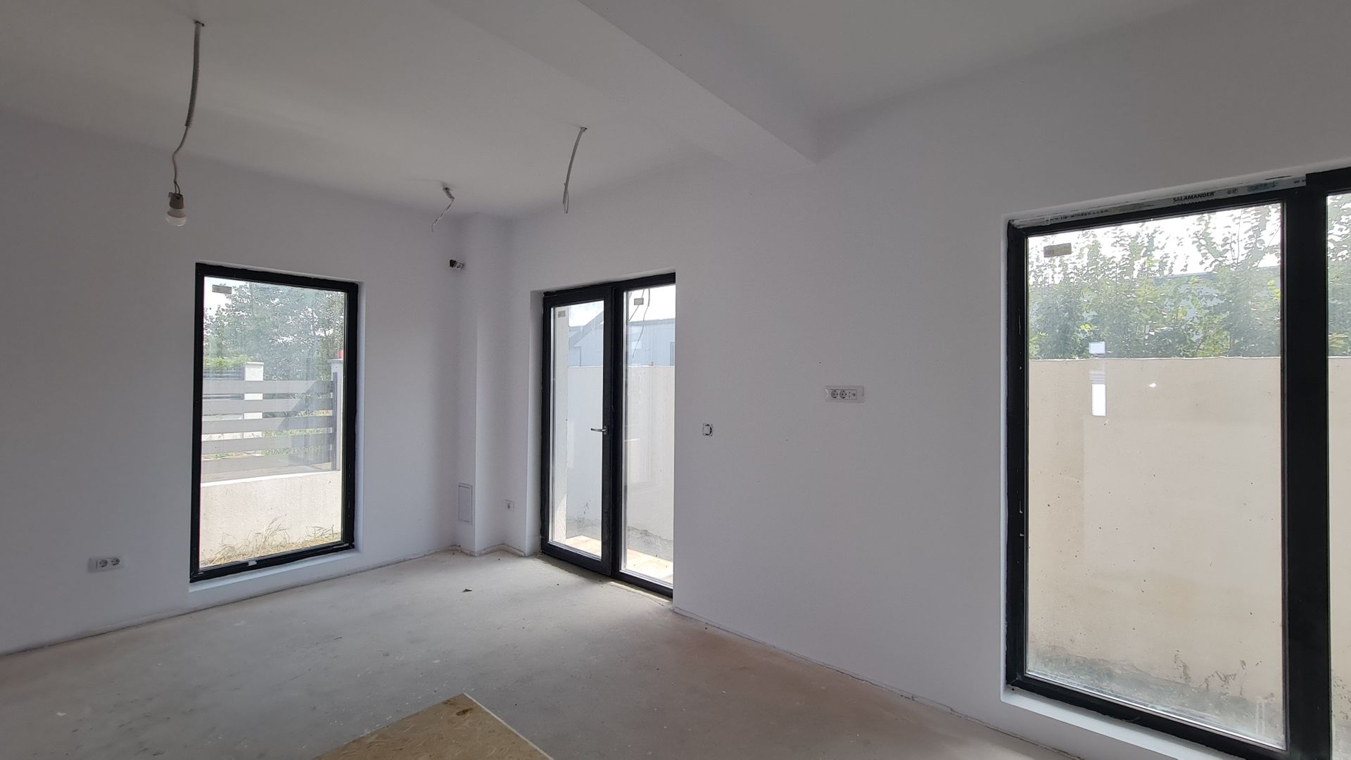 Duplex 5 camere cu 300 mp teren - parcare 4+, incalzire pardoseala - Poză 7