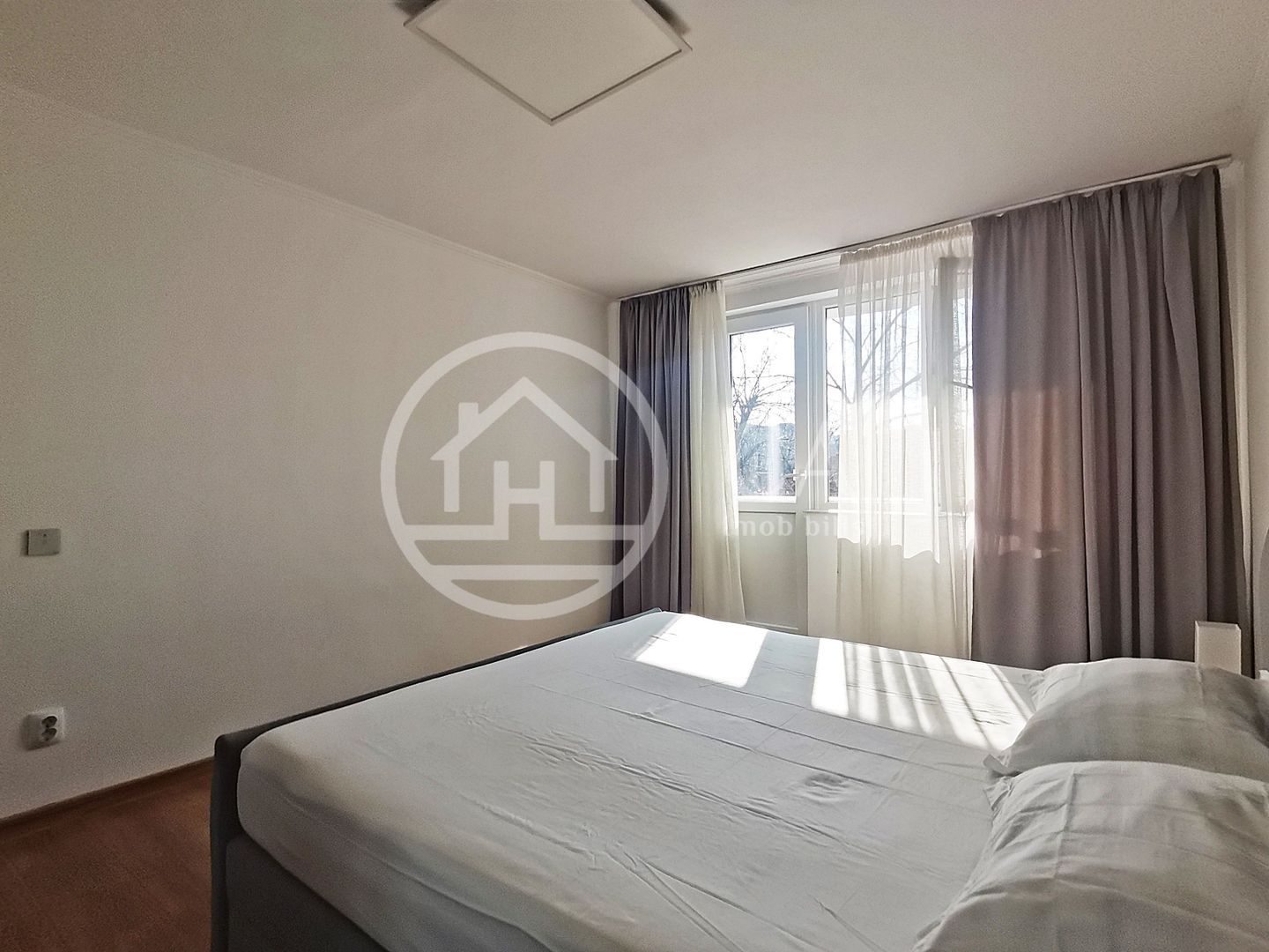 Apartament de inchiriat cu 3 camere in zona Dacia , Oradea - Poză 2