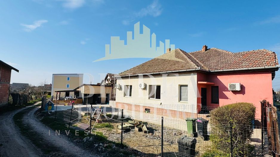 Casa pe principala in Giarmata  737mp teren - Poză 4