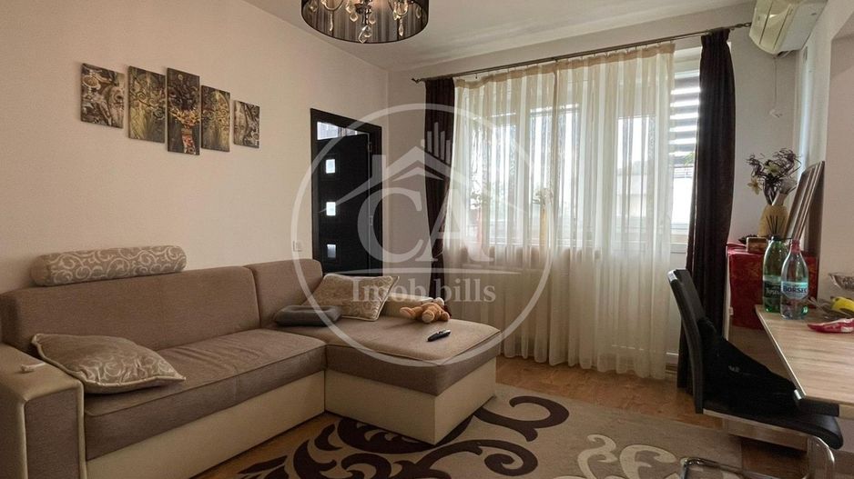 Apartament cu 3 camere de vanzare in zona Decebal, Oradea - Poză 3