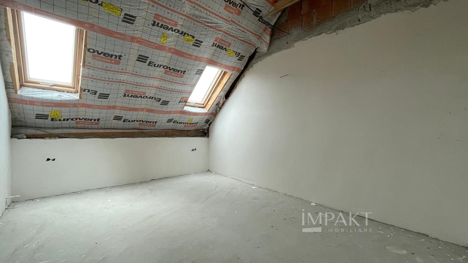Casa spatioasa cu 1000 mp teren in Aiton - Poză 12