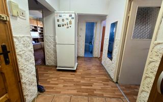 Apartament 3 Camere, 2 Bai, 2 Balcoane, Zona Cetate - Poză 2