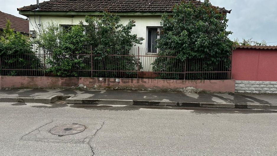 Casa str.Alesdului - Poză 1