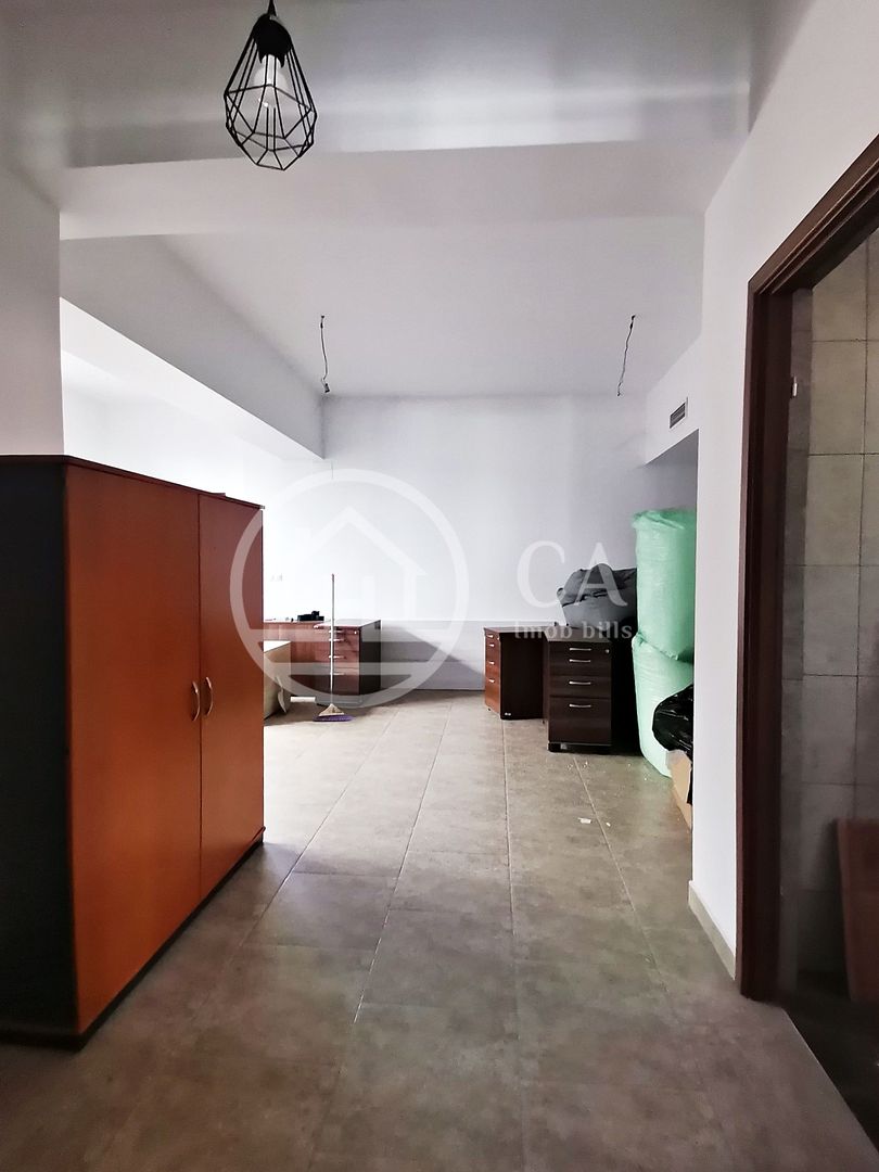 Casa de închiriat cu 7 camere în zona Dimitrie Cantemir, Oradea - Poză 17