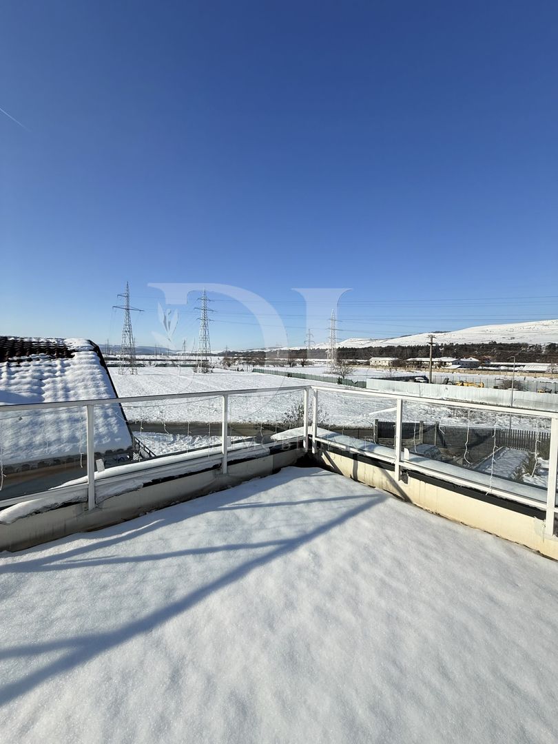 Casă la cheie | 3 dormitoare | Zona restaurantului Il Milanese - Poză 24