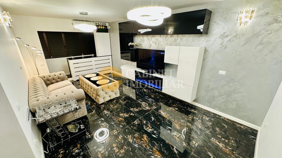 Nicolina - Apartament 3 Camere Decomandat -Etaj3  + Loc De Parcare ,Bloc - 1992 - Poză 1