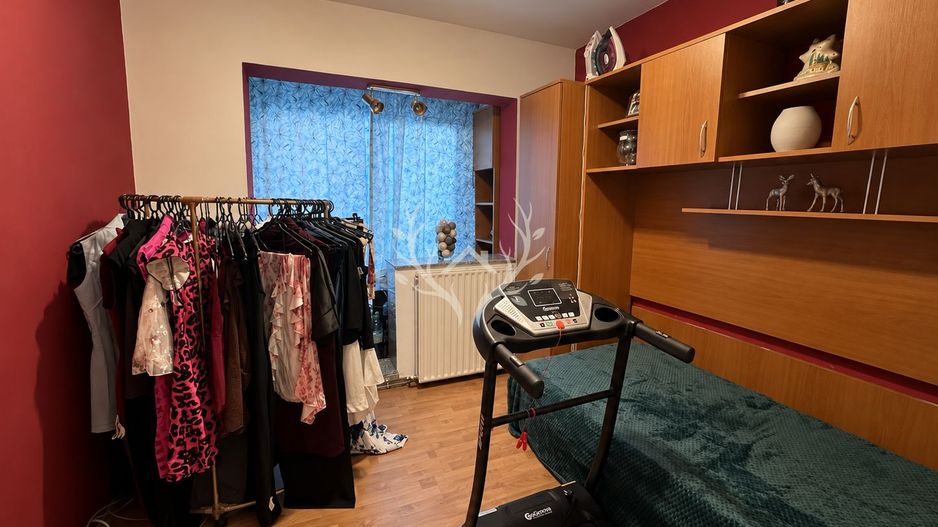 Apartament spatios cu 4 camere, zona centrala Apahida - Poză 8