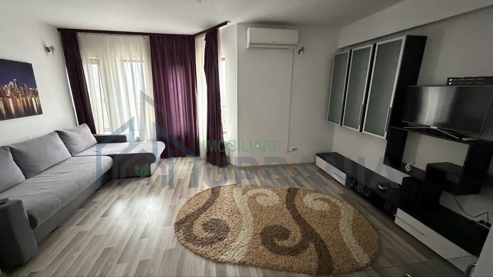 Apartament 3 camere la bloc tip vilă în Miroslava, strada principală - Poză 1