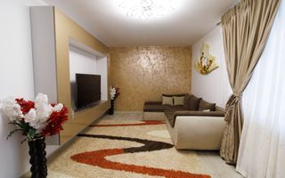 3 Camere / 92 mp / Mobilat Utilat / Parcare - Poză 2