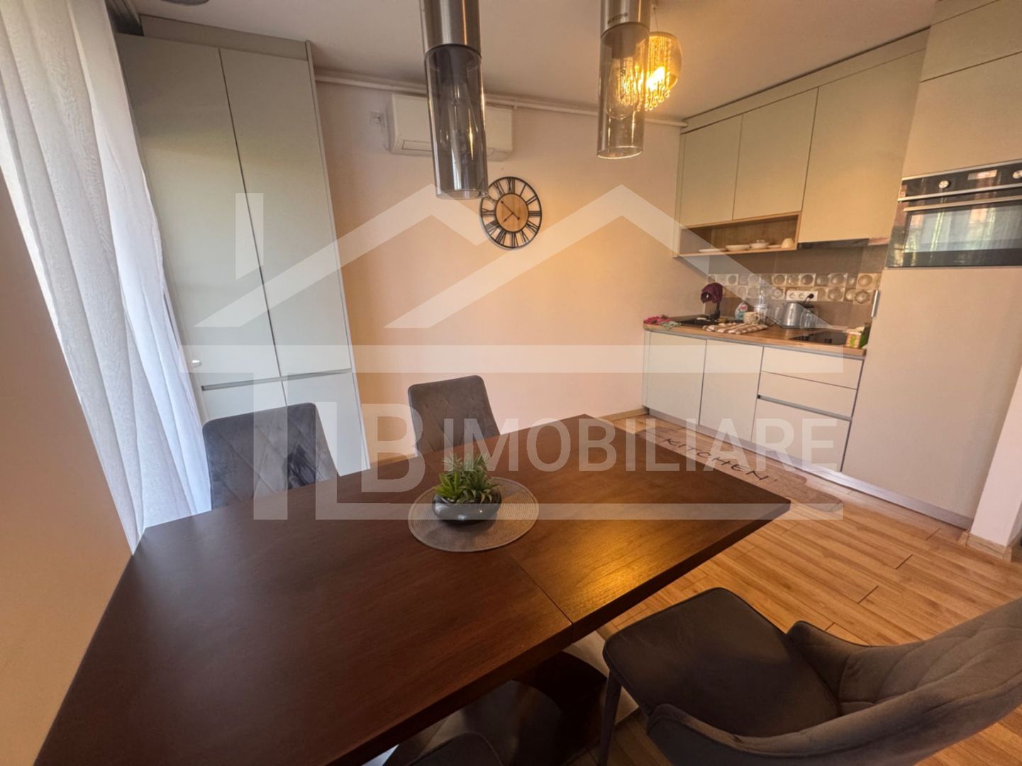 Apartament cu 2 camere, 58 mp, Zona Ultracentrala - Poză 4