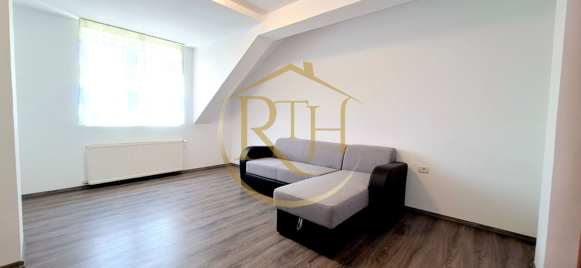 Oferim spre inchiriere, Apartament spatios, 4 camere, pentru locuit sau Firme - Poză 4