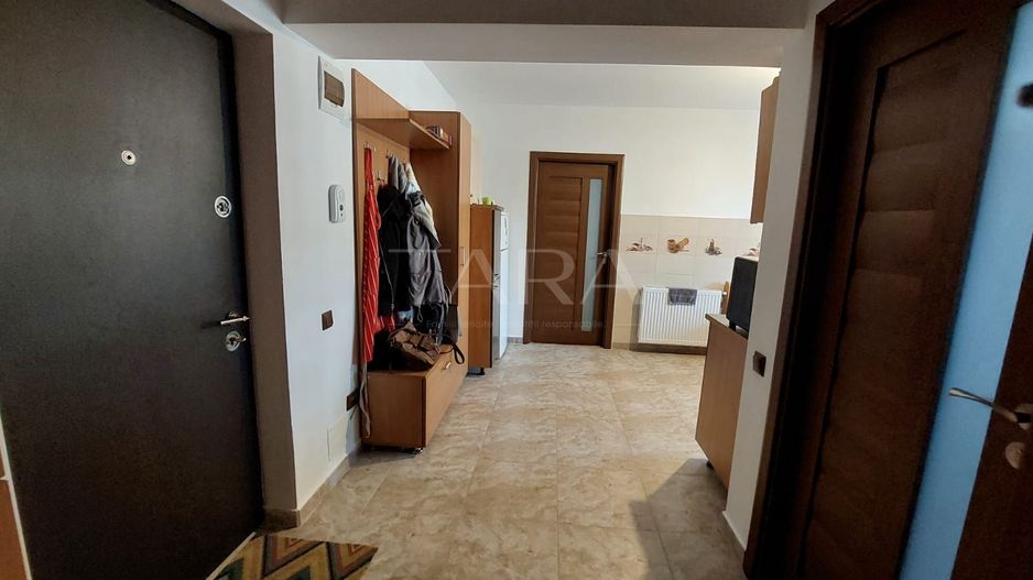 Apartament cu 2 camere decomandat, balcon, 56mp. - Poză 3