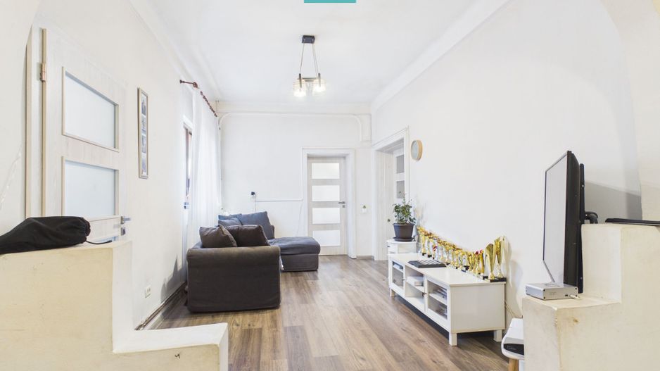 Casă 4 camere, 2 bucătării, 2 băi – zona UTA Arad - Poză 1