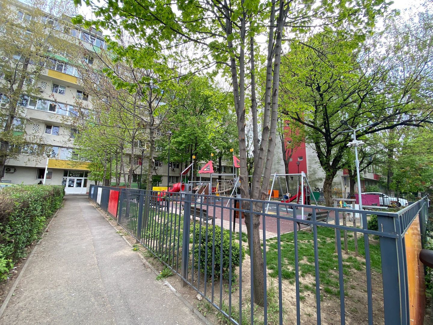 Apartament 2 camere Calea Griviței–1 Mai Metrou-vedere panoramica - Poză 1