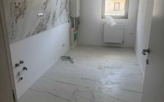 De vanzare apartament 2 camere , zona  Cartier Solar - Poză 5