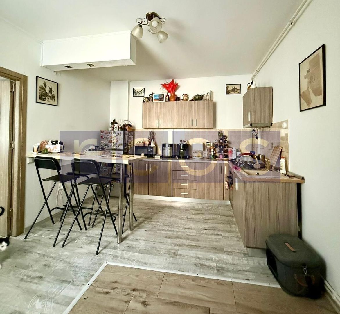 VANZARE APARTAMENT 2 CAMERE 49MP PIATA MUNCII DECEBAL CENTRALA PROPRIE - Poză 3