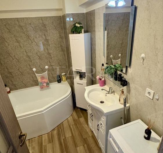 Apartament cu 3 camere decomandate, Baciu, zona Petrom - Poză 6