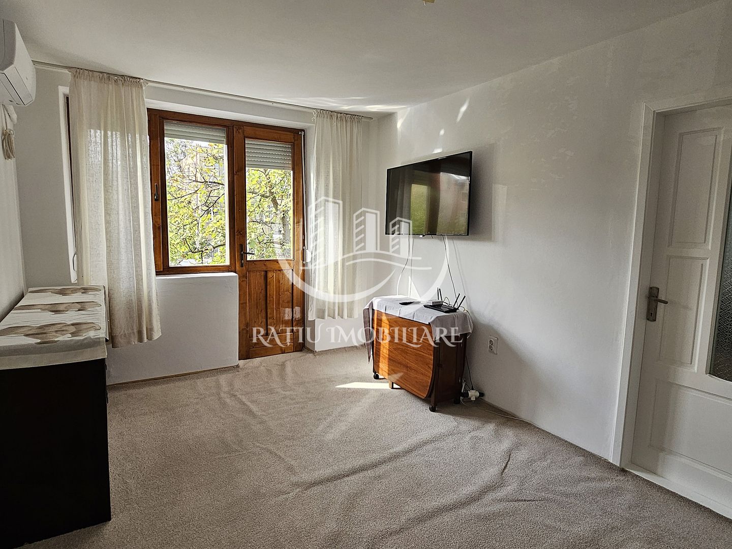 Apartament cu 2 camere | Etajul 1 | Central | Oradea - Poză 3
