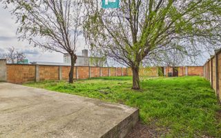 Casă spațioasă în Sântana - Poză 35